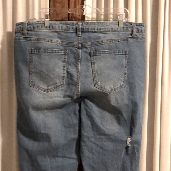 Eloquii Elements Distressed Girlfriend Jean - Picture 9 of 13